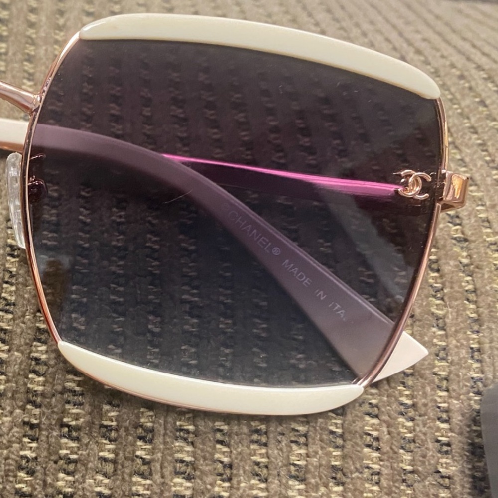 ✨ Chanel Oversized Square Sunglasses | Rose Gold & Ivory 🤍 - Picture 2 of 5